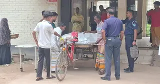 টাঙ্গাইলে অটোভ্যানে চার্জ দিতে গিয়ে বিদ্যুৎস্পৃষ্ট হয়ে একজনের মৃত্যু